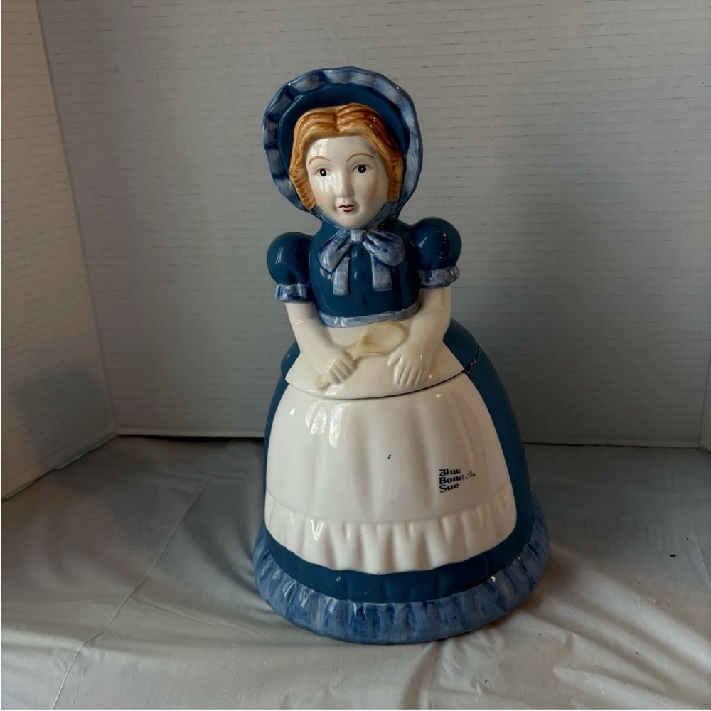 Vintage Nabisco Blue Bonnet Sue Cookie Jar